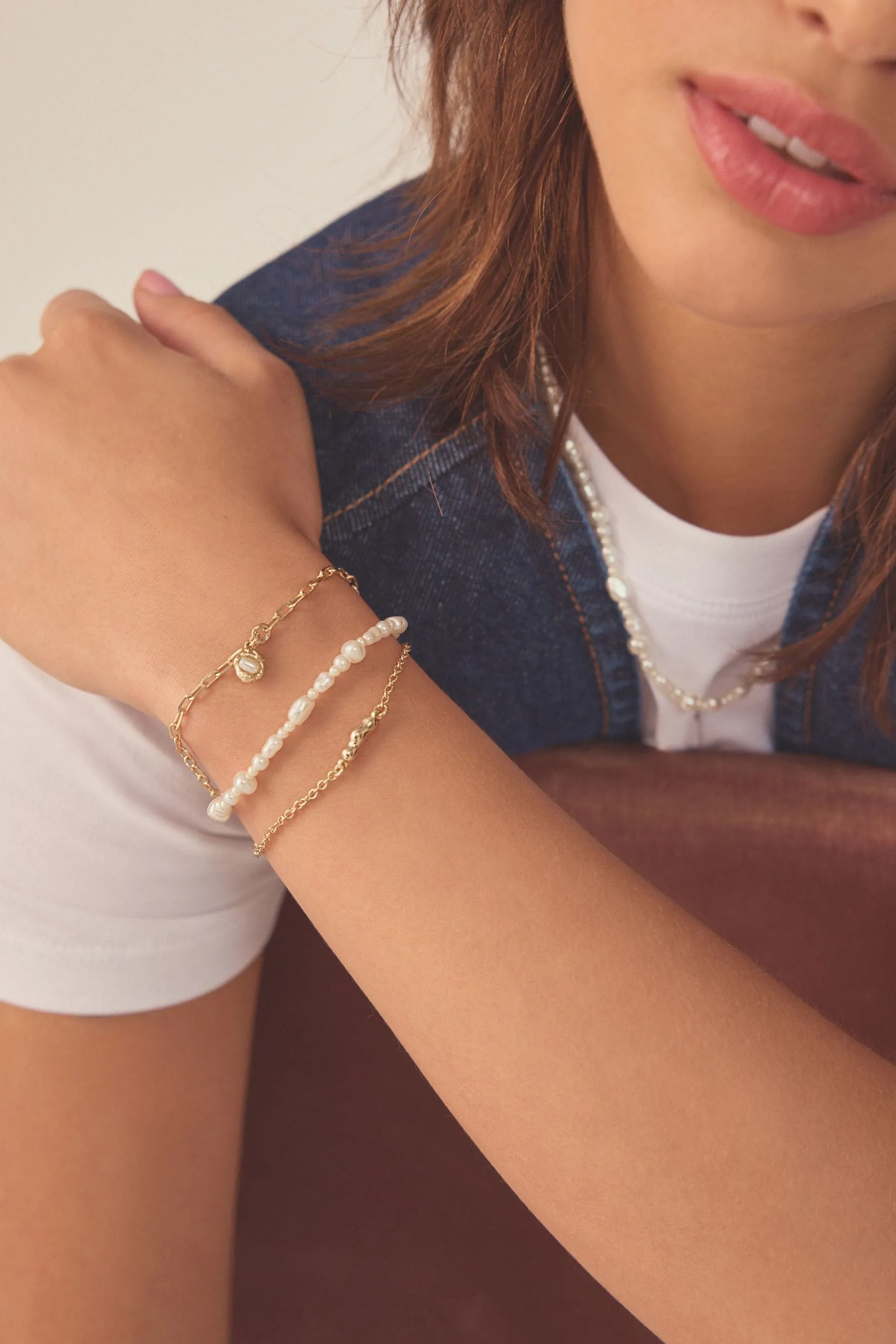 Dorato  - Confezione bracciale a catena in metallo riciclato con perle