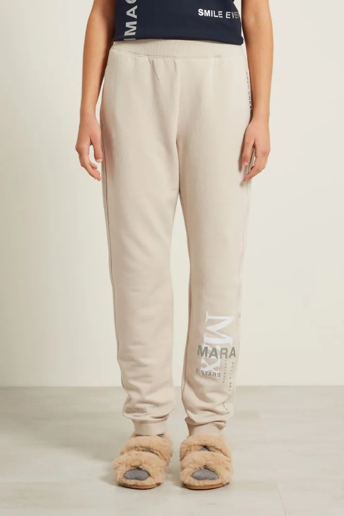 Joggers in jersey