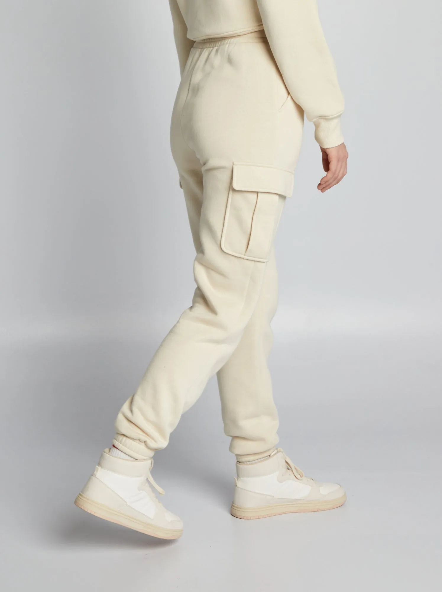 Joggers in tessuto felpato - BEIGE