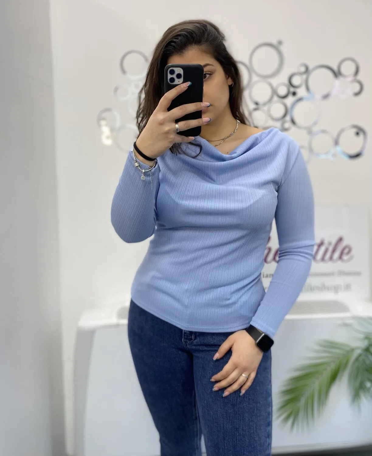 NEW Maglia con fiocco sul retro