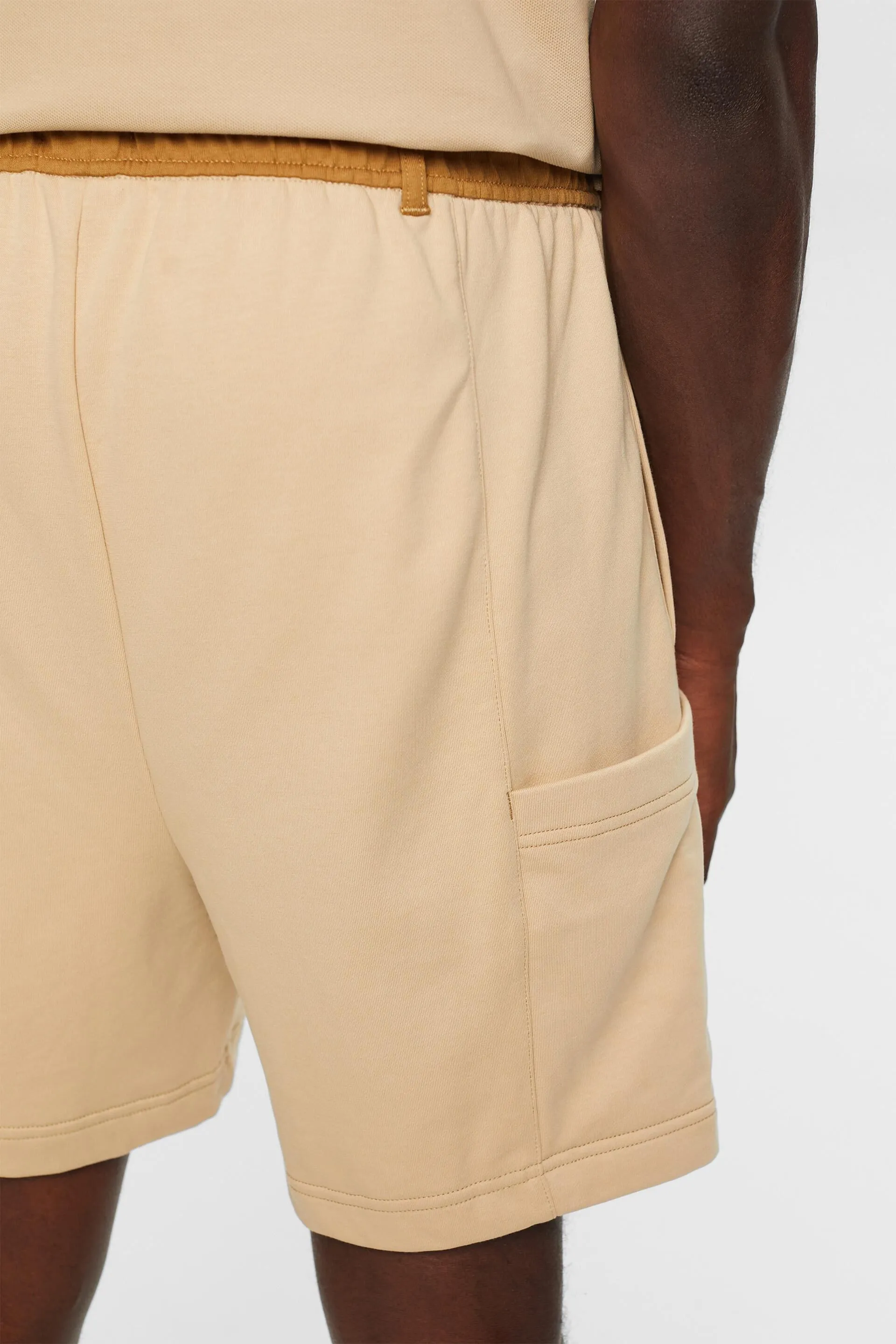 Pantaloncini in stile joggers