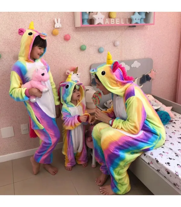 Pigiamone unicorn rainbow