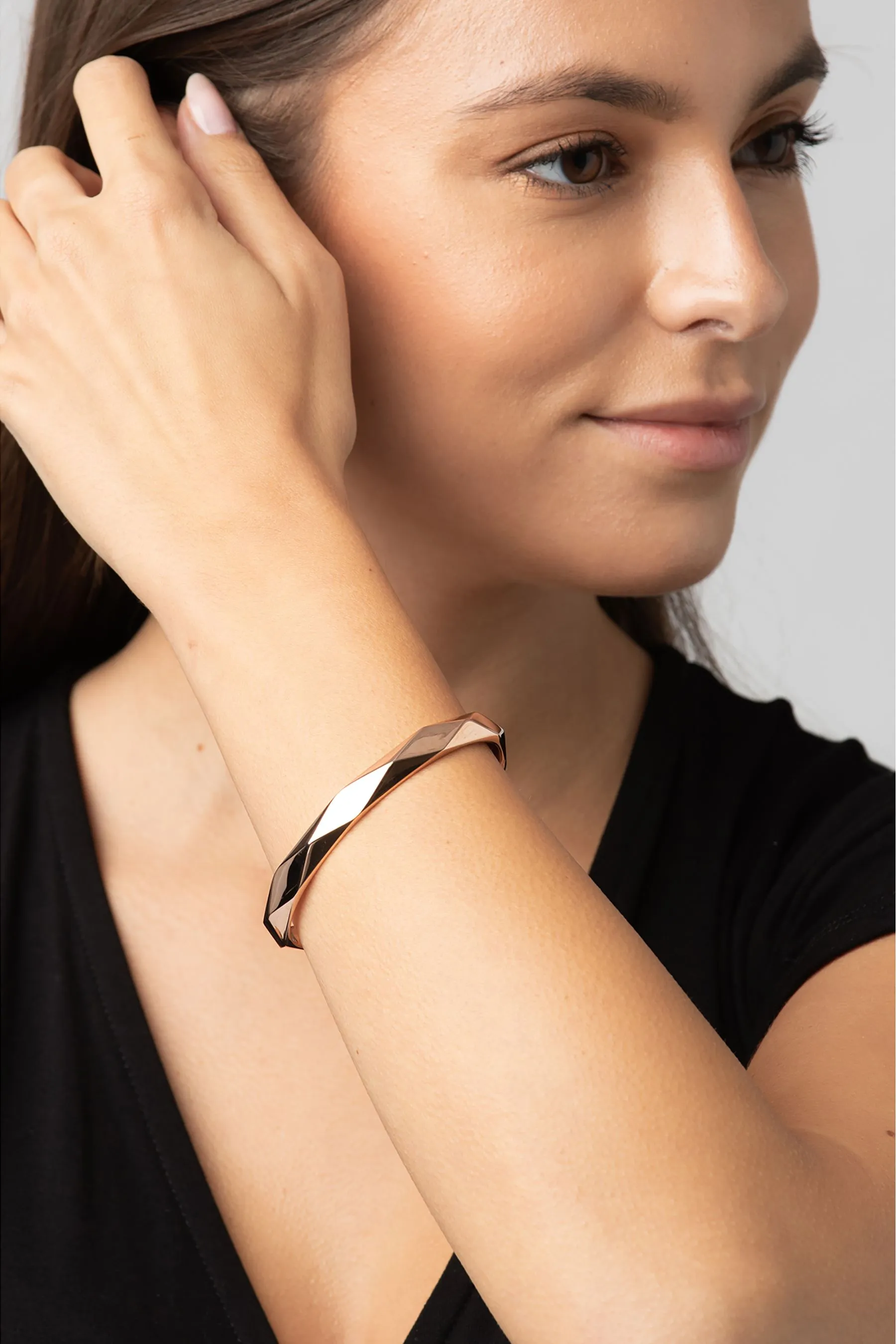 Pure Luxuries London - Aurelle - Oro con rose - Bracciale Argento sterling placcato
