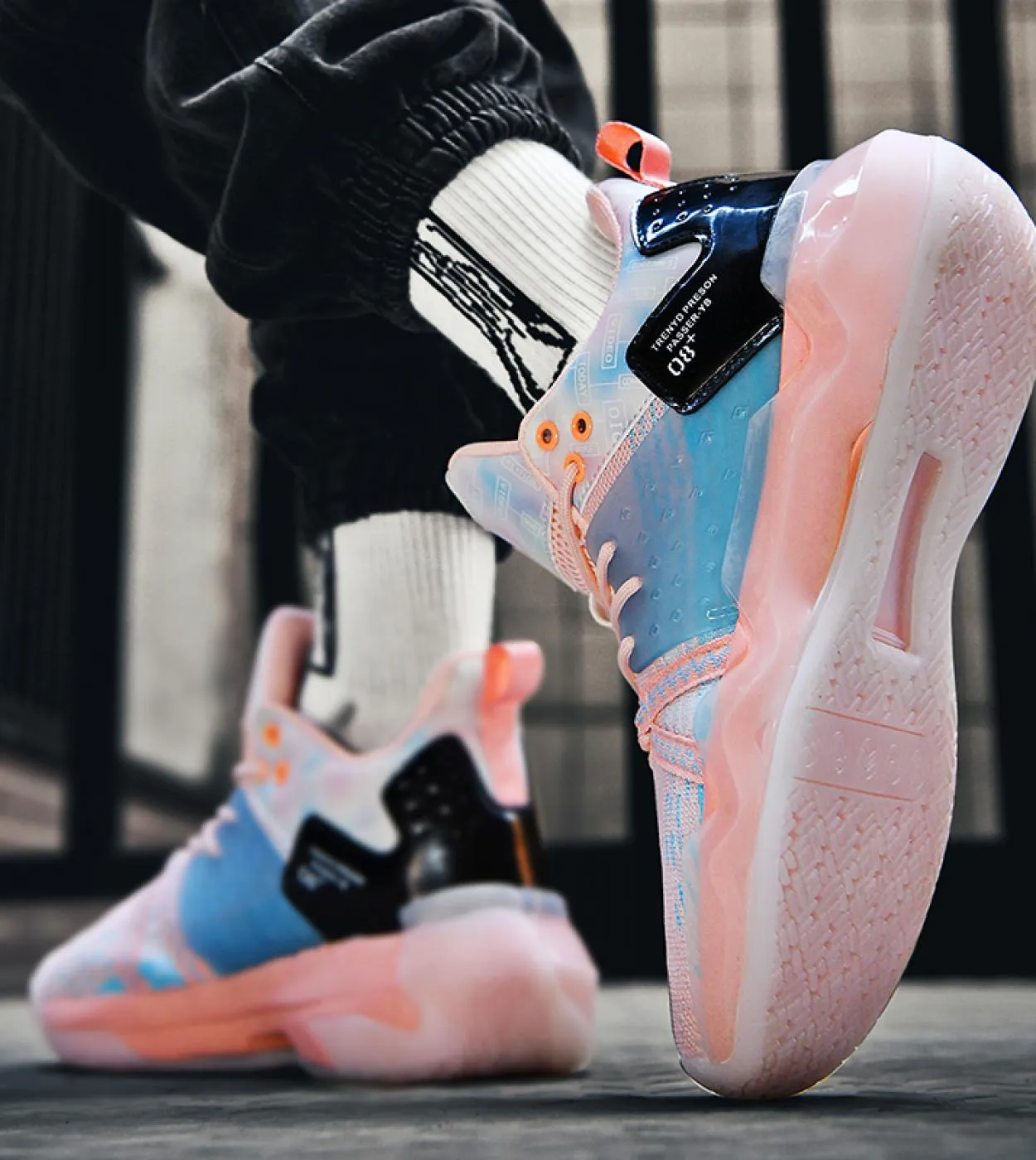 Scarpe da basket da uomo Ammortizzazione traspirante Scarpe sportive indossabili antiscivolo Allenamento in palestra Scarpe da g