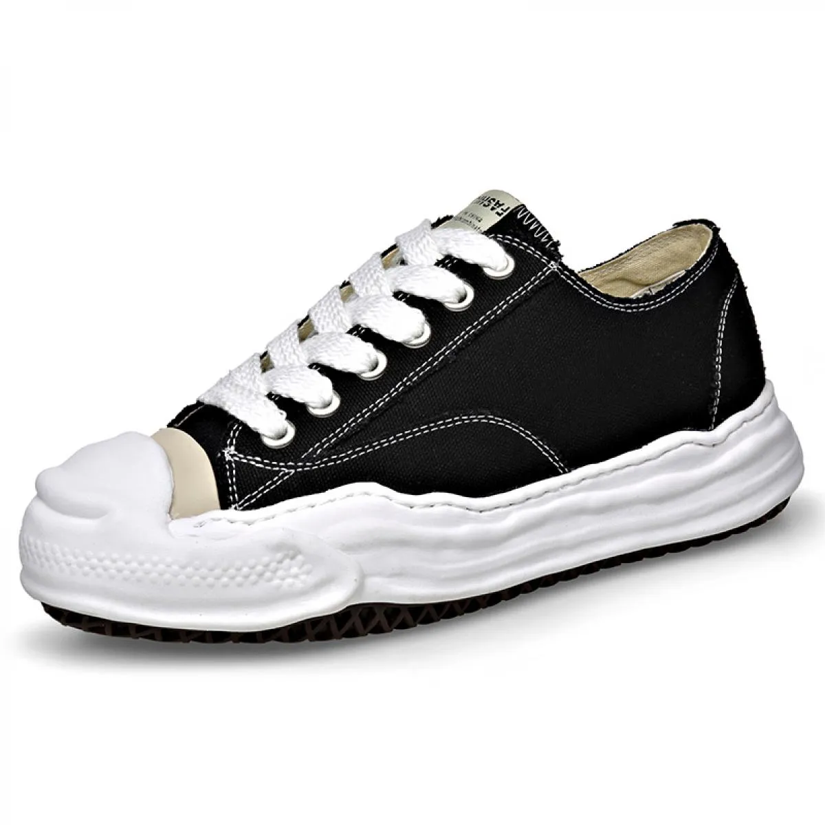 Scarpe da coppia Un paio di scarpe da papà traspiranti per l'estate 2023 Moda da uomo Scarpe sportive casual versatili per