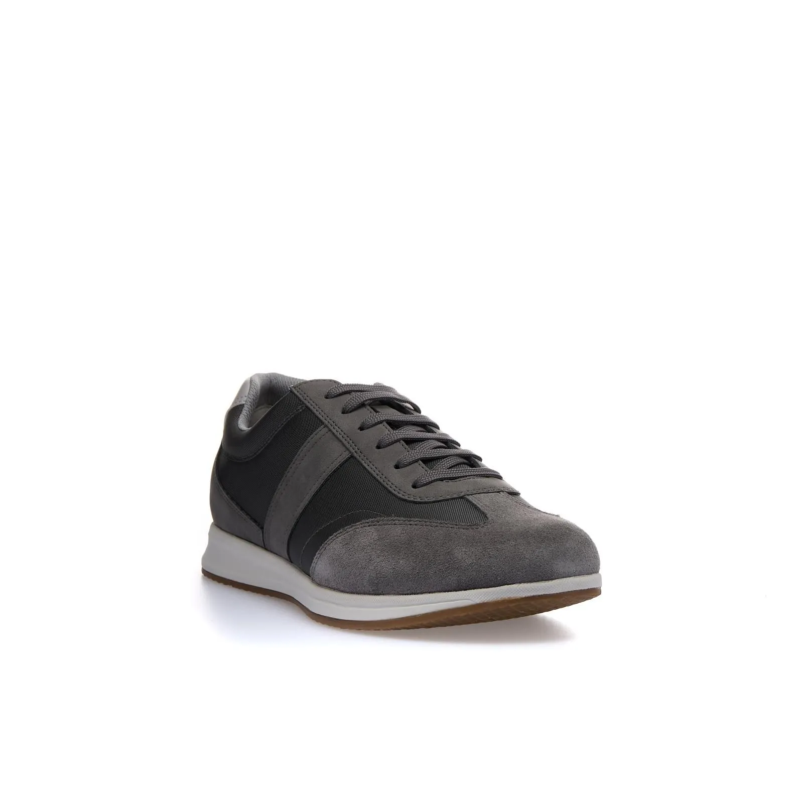 Stringate sportive grigie con lacci