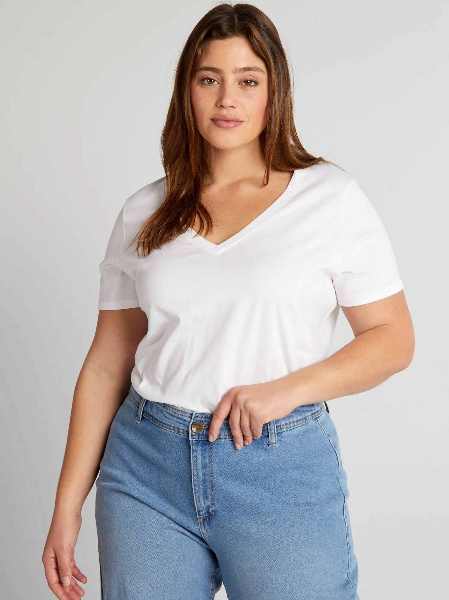 T-shirt in jersey con scollo a V - bianco